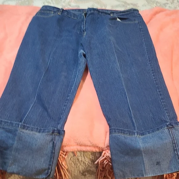 Cuffed Blue Jeans - Picture 2 of 6